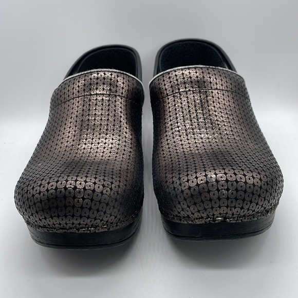Dansko Sz 39 Bronze Sequin style Clogs - Picture 3 of 8